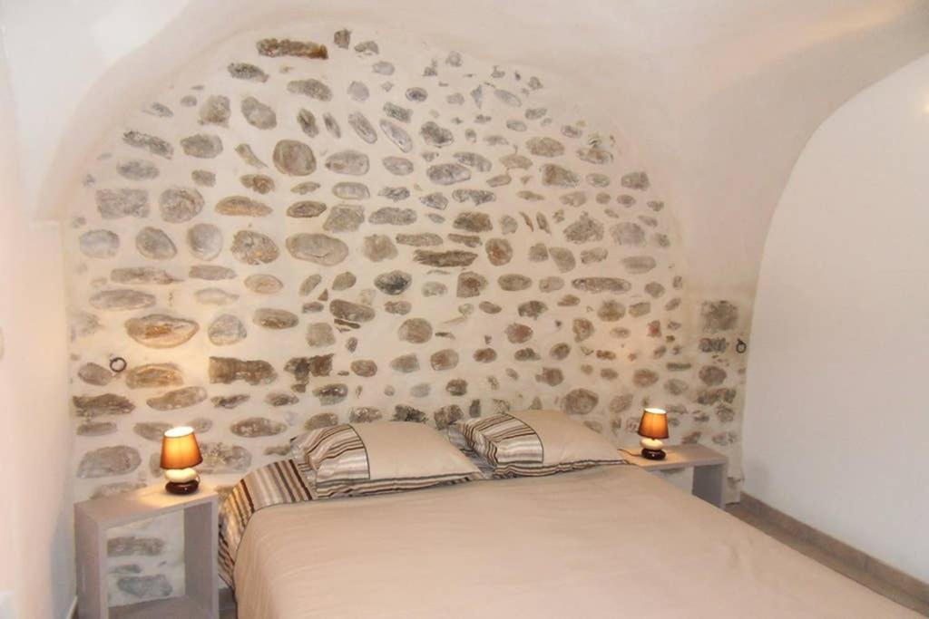 Le Gite Du Jas Vieux Montfort  Εξωτερικό φωτογραφία